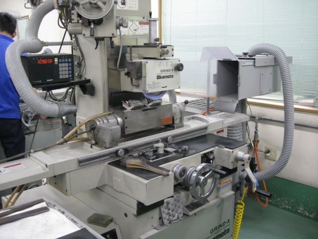 Reflector manufacturing - Grinding Machine