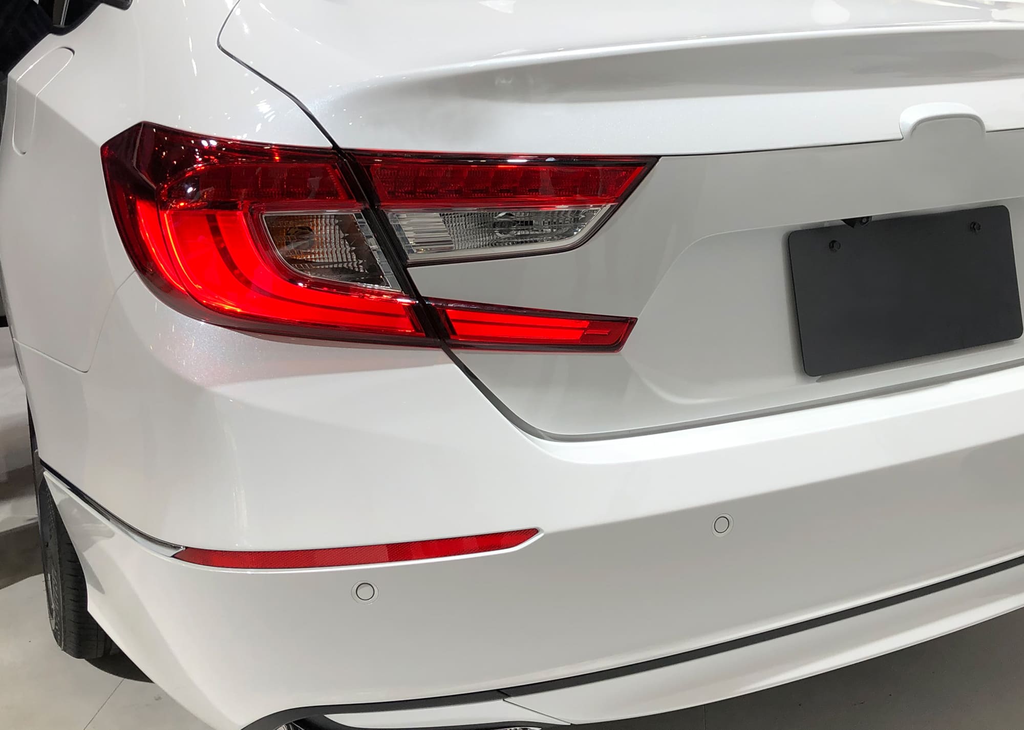 리플렉터 | 반사경 제조 | ESPER Co.,Ltd. | 반사판·반사재